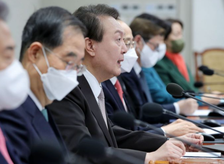 윤석열 대통령 주재로 진행한 회의에서 '신기술 규제해소' 적극추진 분위기 도출