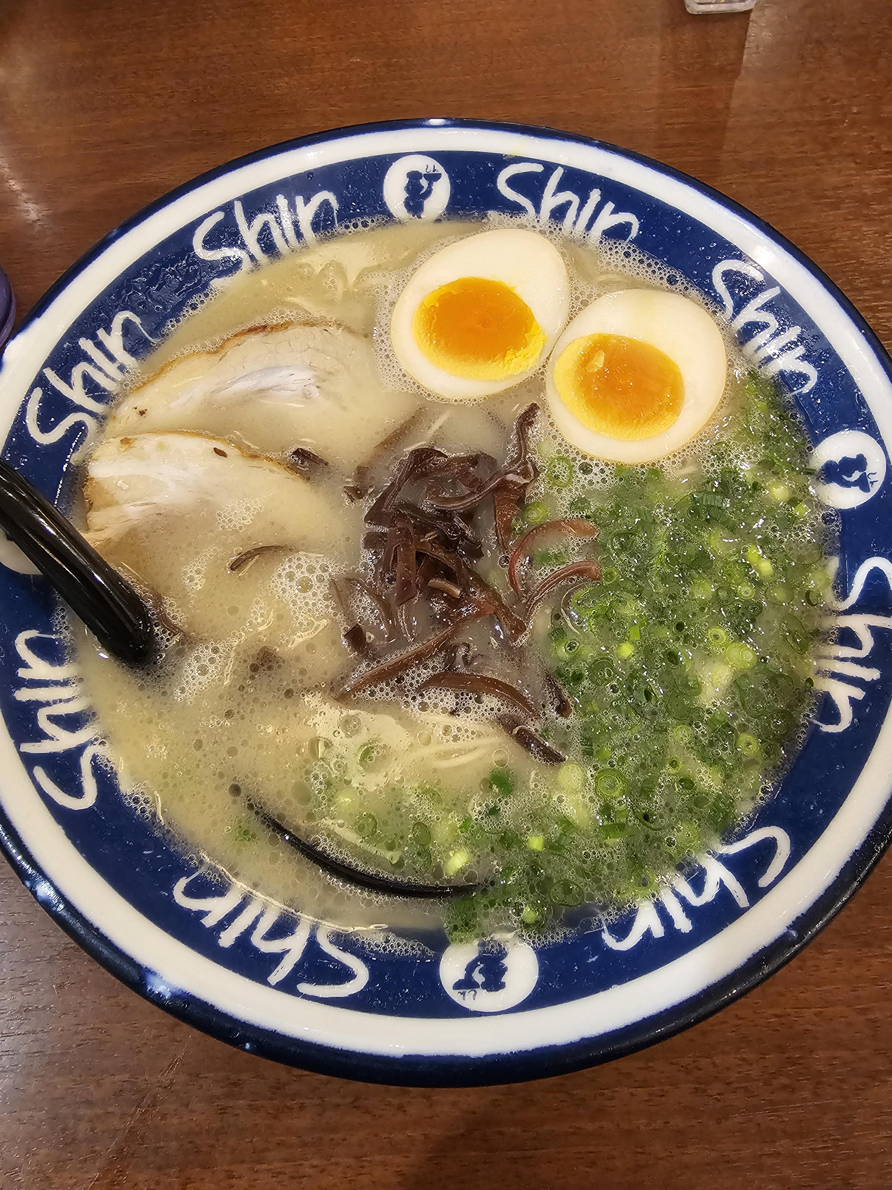 신신라멘 돈코츠라멘 후기