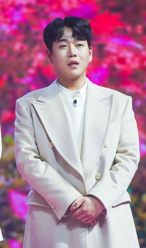황영웅 사과