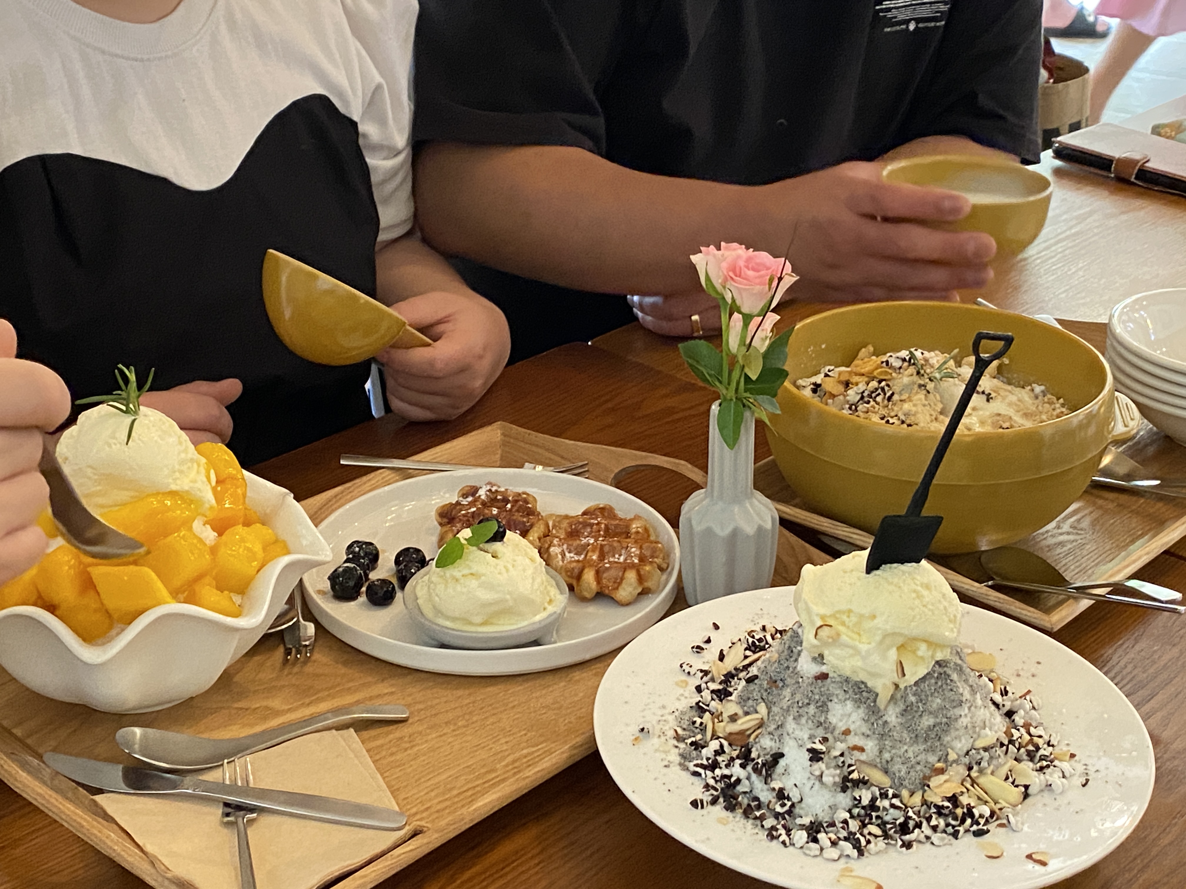 카페 주택459 팥빙수 우유빙수 흑임자빙수