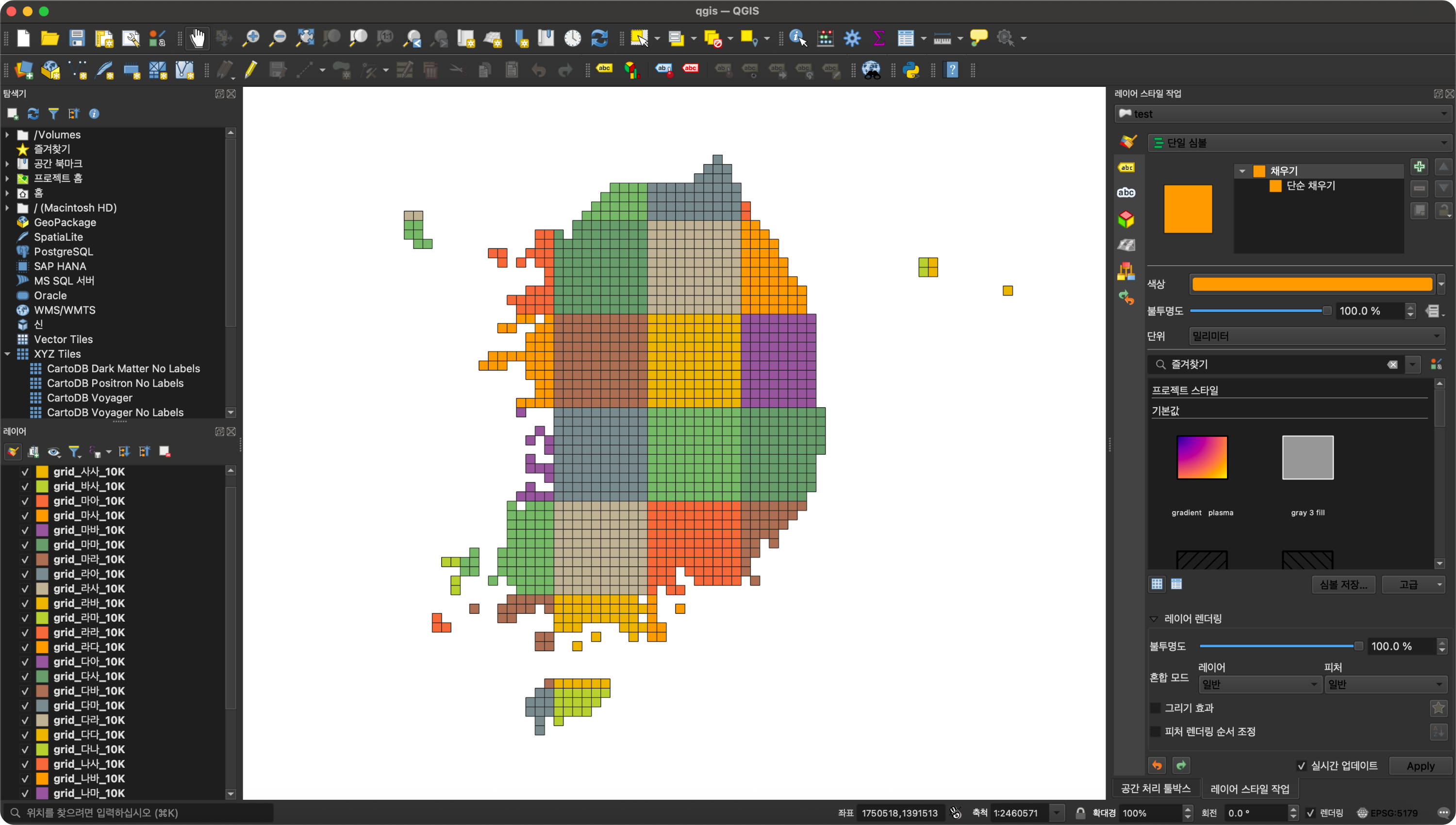 QGIS에서 격자 경계 파일을 모두 열어준 모습