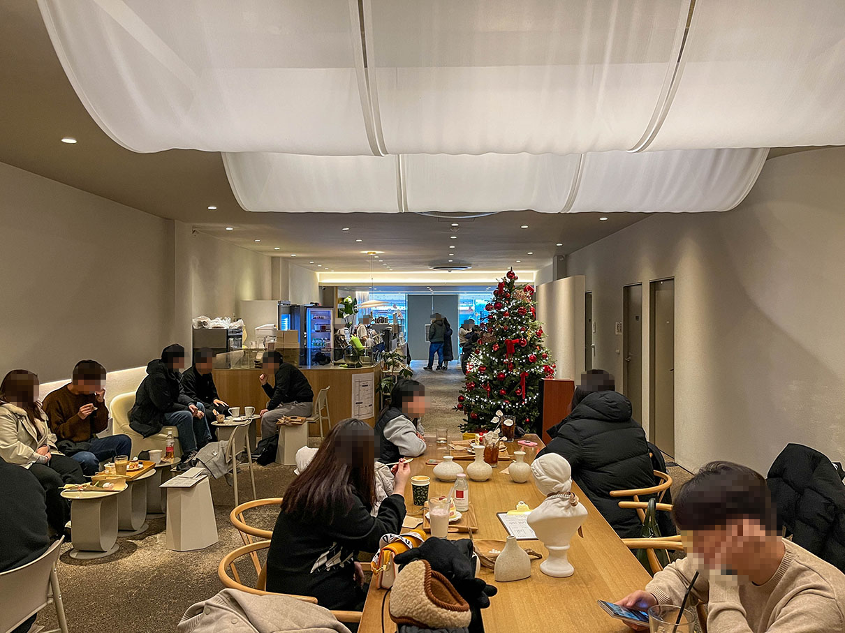 슬로우터틀 동성로점 내부