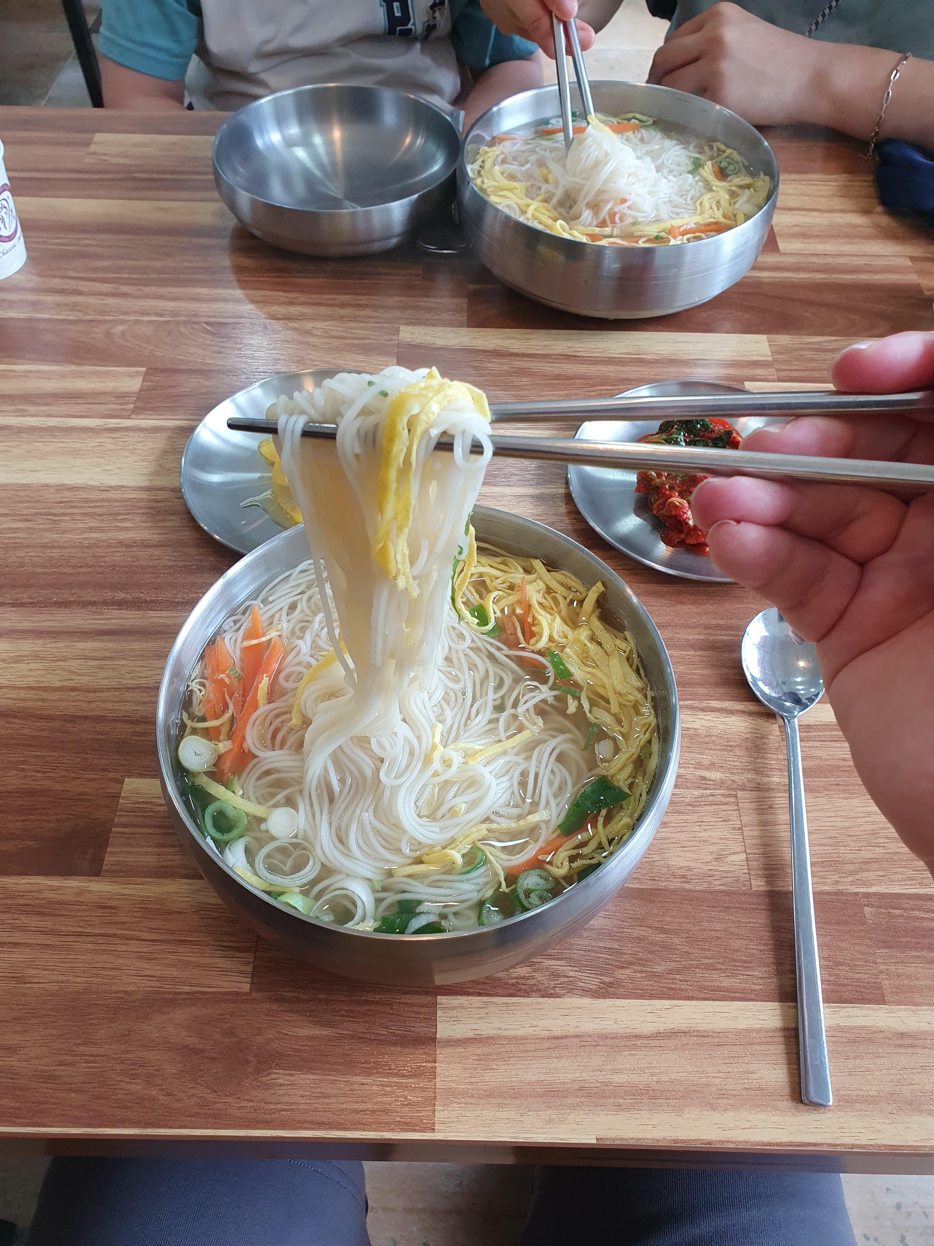 한민시장 국수머꼬 전머꼬 잔치국수 곱배기 한젓가락