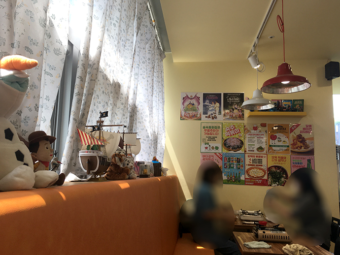 또보겠지-떡볶이집-내부3