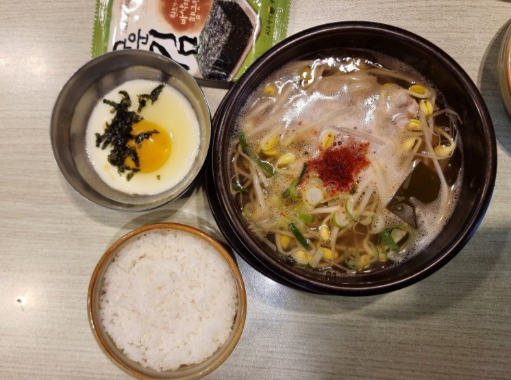 시루향기 콩나물국밥의 특징