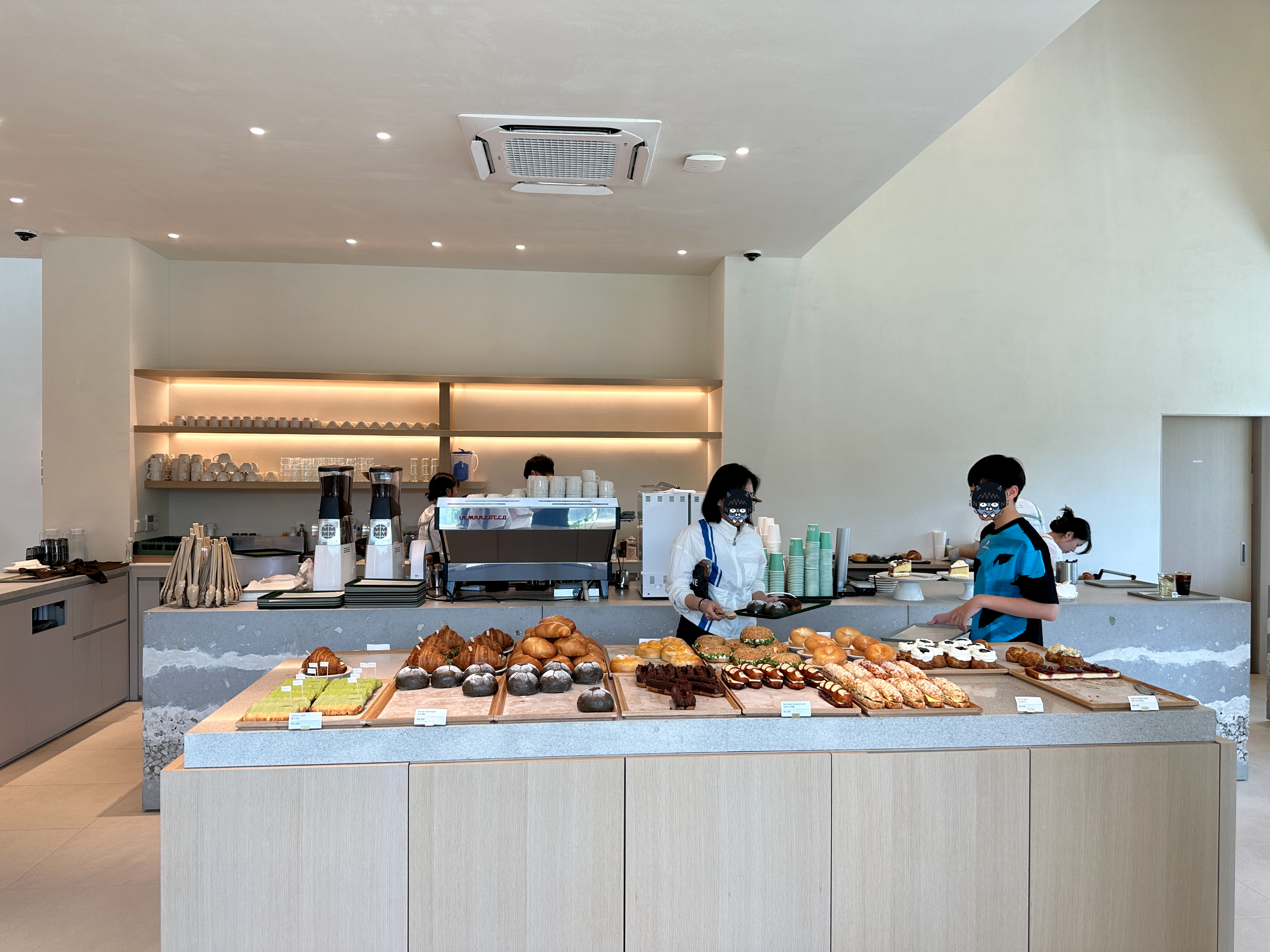 춘천 손흥민 카페 인필드 INFEELD 빵