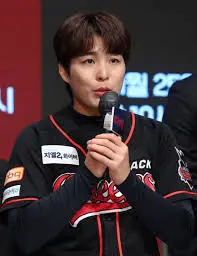 유도 금메달리스트 3루 수비수 블랙퀸즈 선수 김성연 프로필