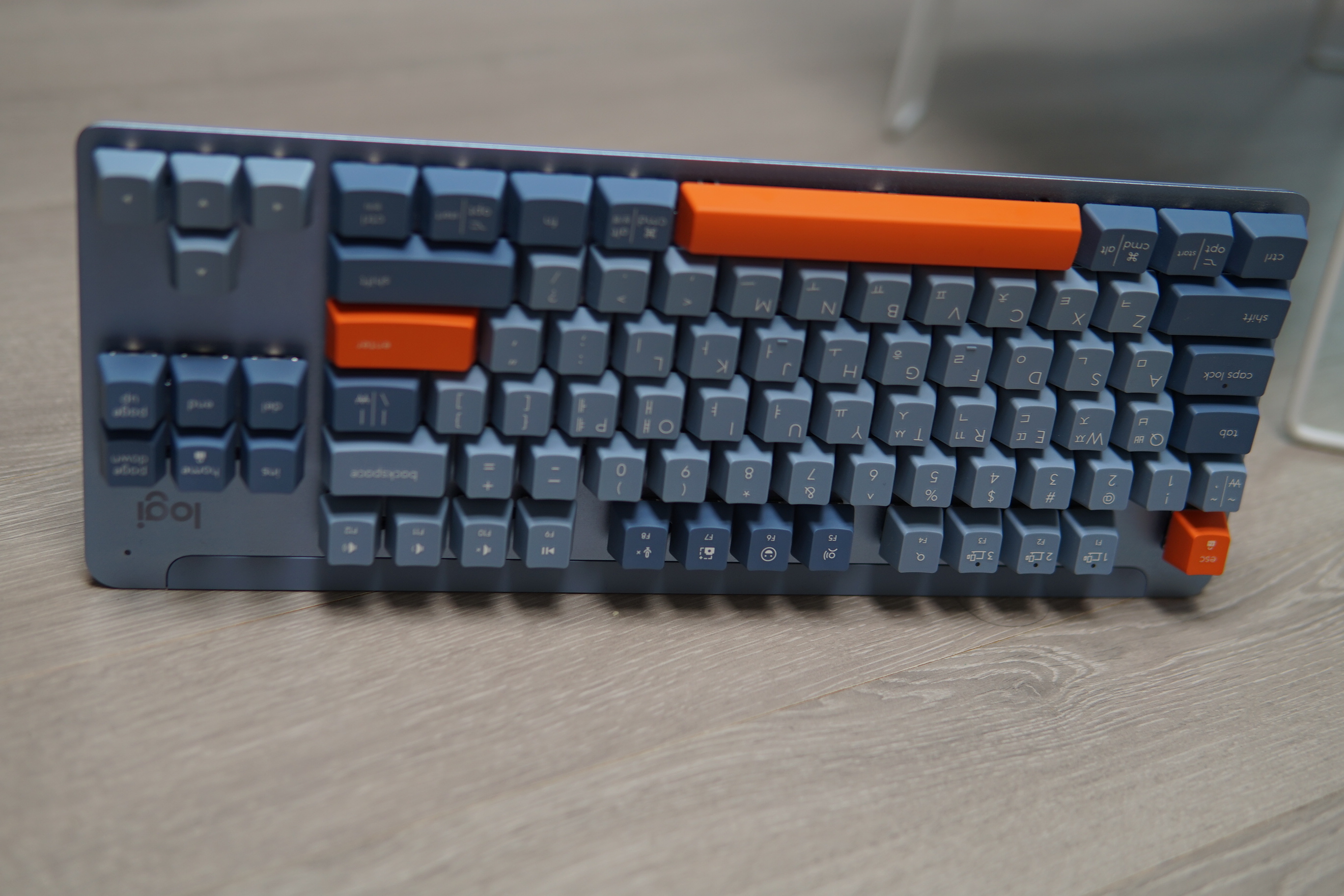 로지텍 사무용 기계식 키보드 K855