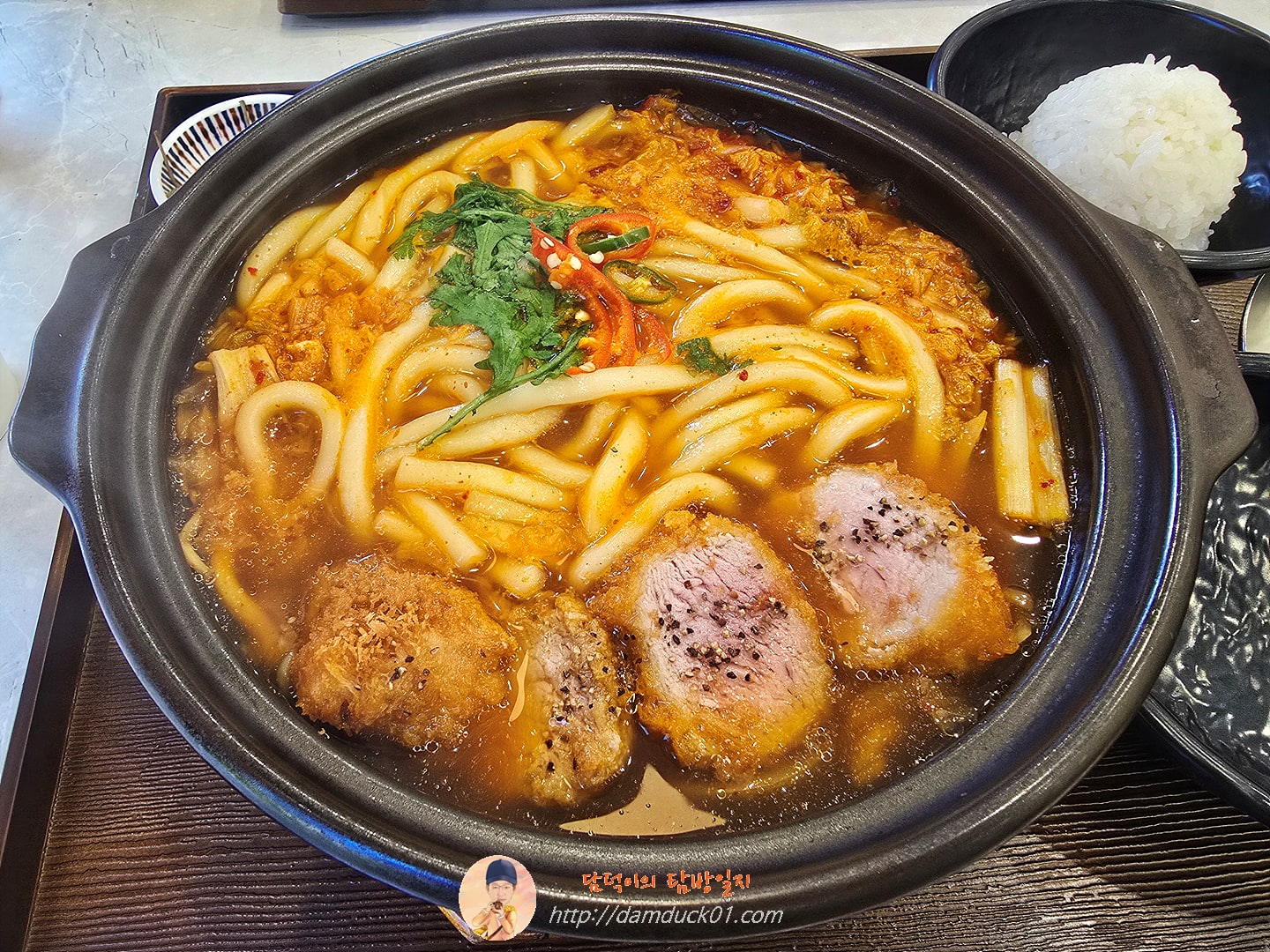 히레카츠 김치우동 나베