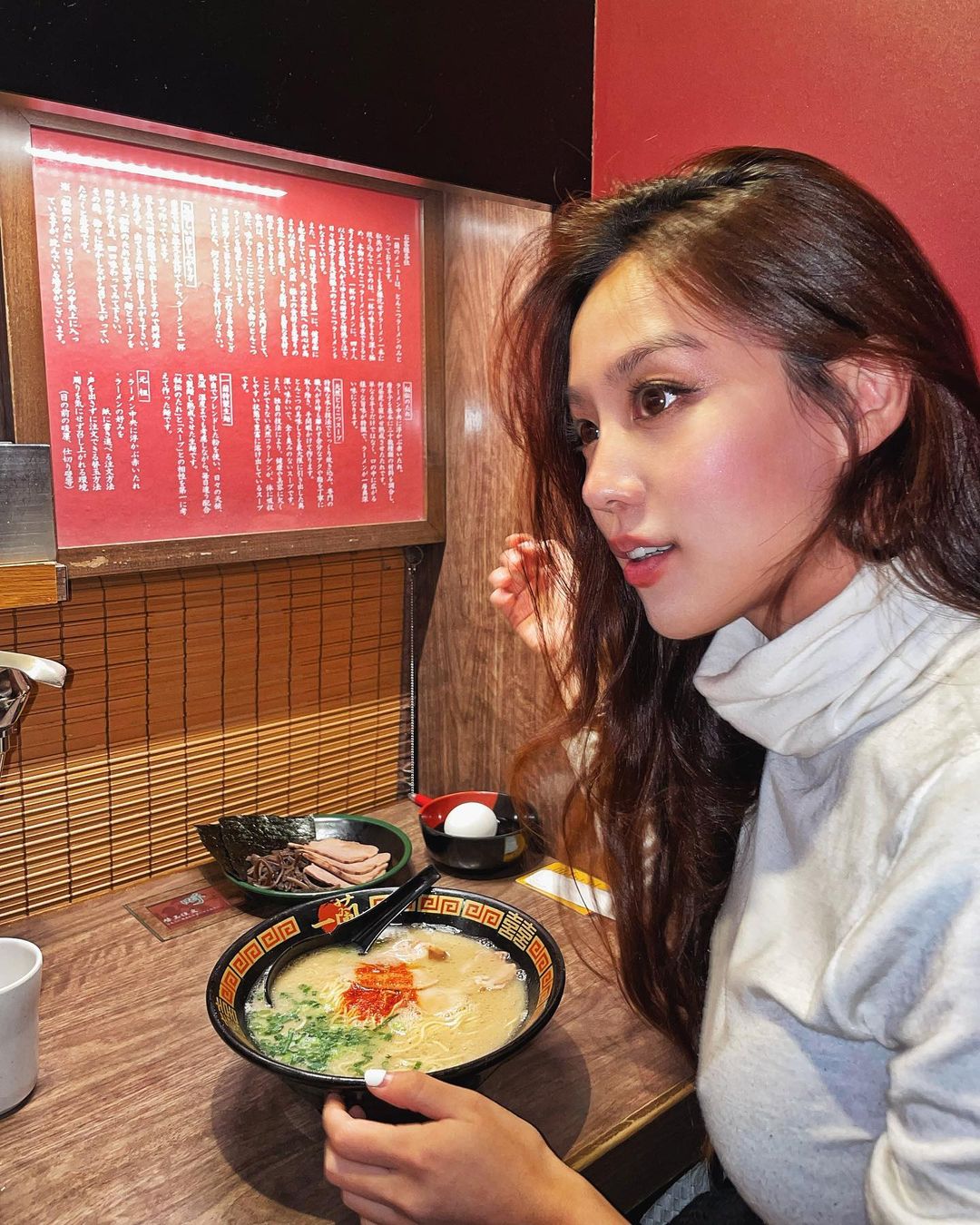 일본 여행간 김희정, 놀라운 패션 감각