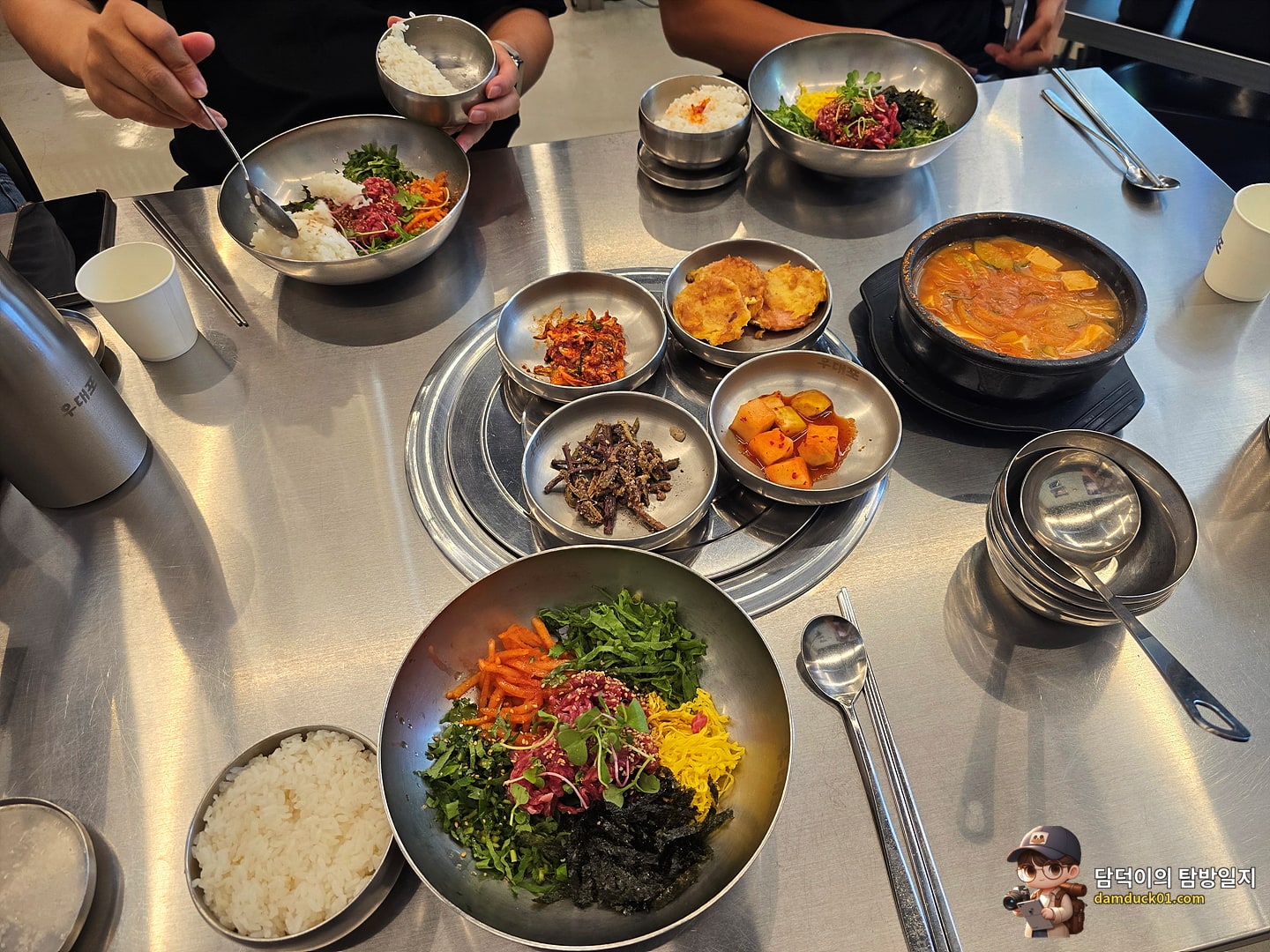 들기름 한우 육회 비빔밥 + 된장찌개
