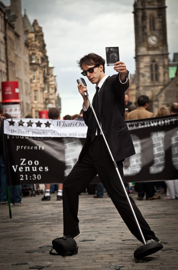 영국 '에딘버러 프린지 페스티벌': 세계에서 가장 큰 예술 축제 중 하나