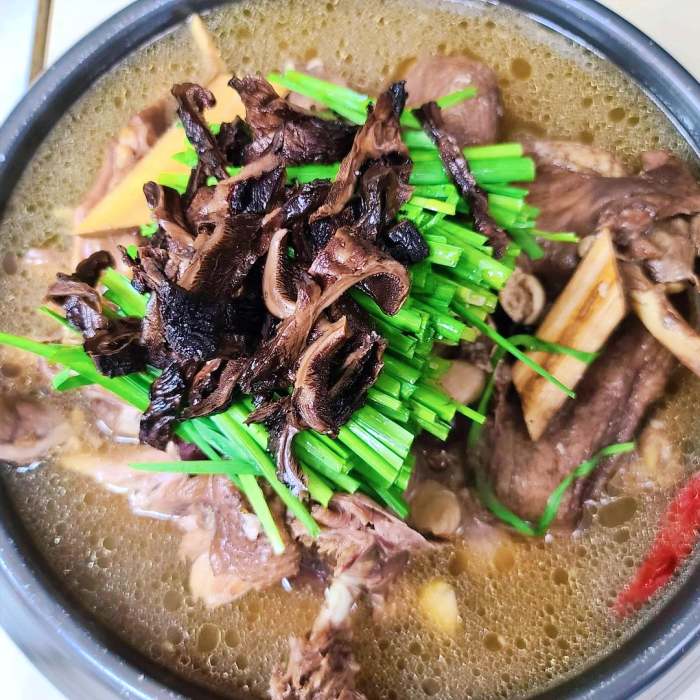 생생정보마당 한방 능이버섯 오리 백숙 인천 연수동 맛집 위치 가격