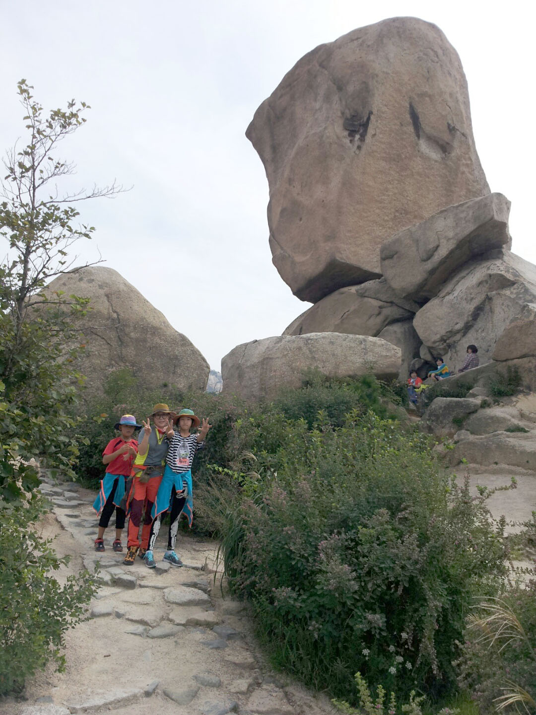 북한산(Bukhansan) 족두리봉에서 사모바위까지