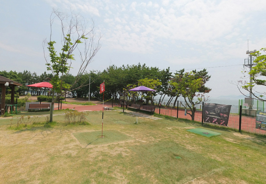 남해파크골프장 (남해군공공스포츠클럽 또는 남해스포츠파크 내 위치) 경상남도 남해군 스포츠파크길 68 (스포츠파크)