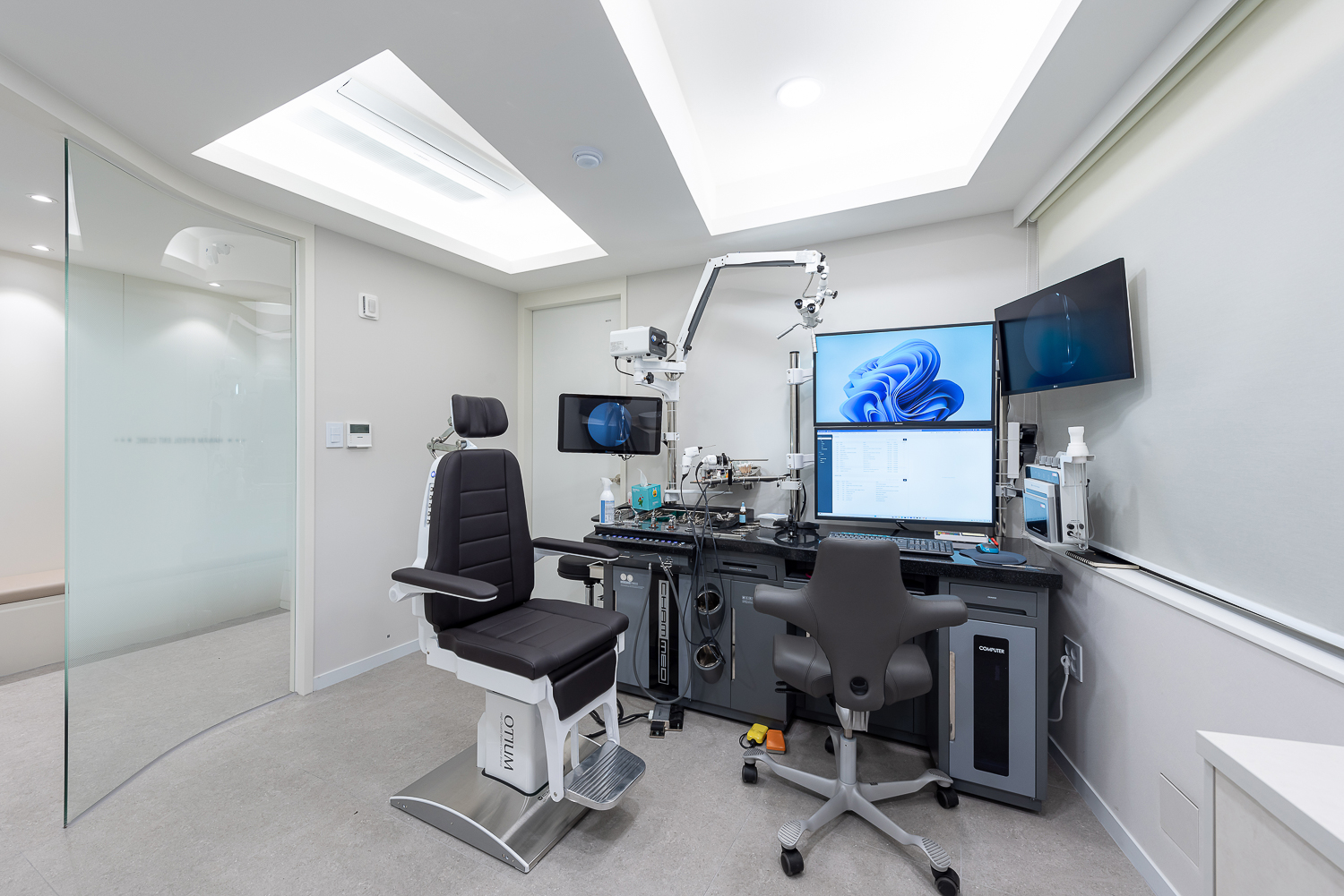 하남별이비인후과 진료실