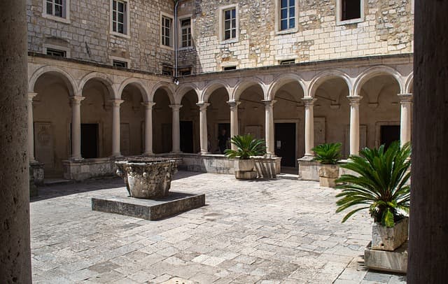 영장 없이 수집된 위치추적 정보의 증거 능력