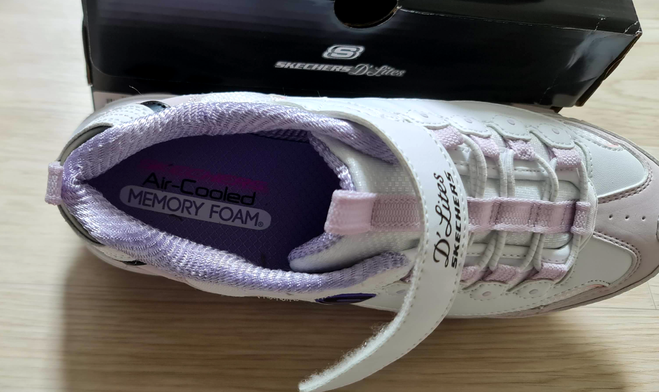 스케쳐스딜라이트깔창일체형