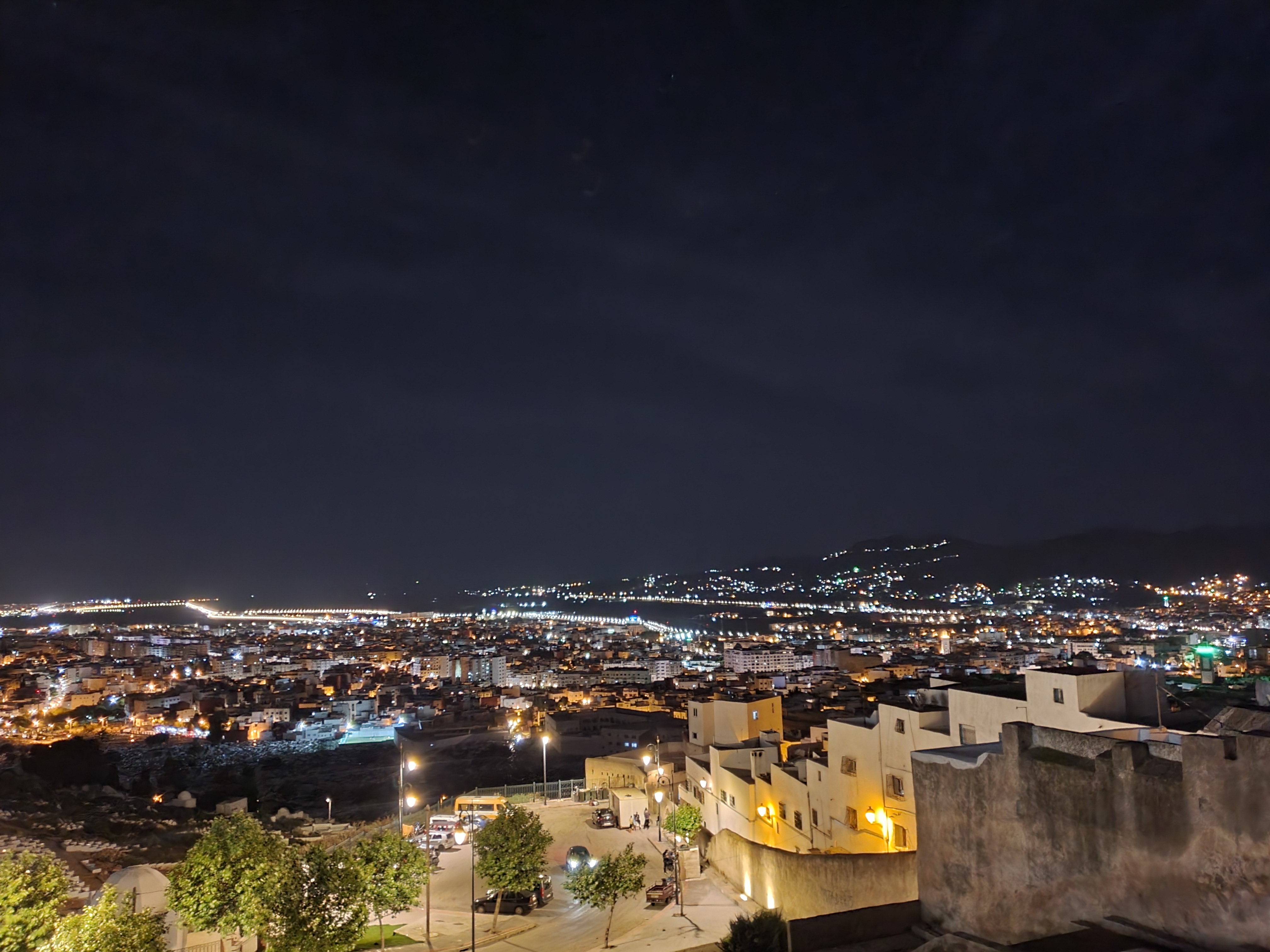 모로코 테투안 메디나 야경