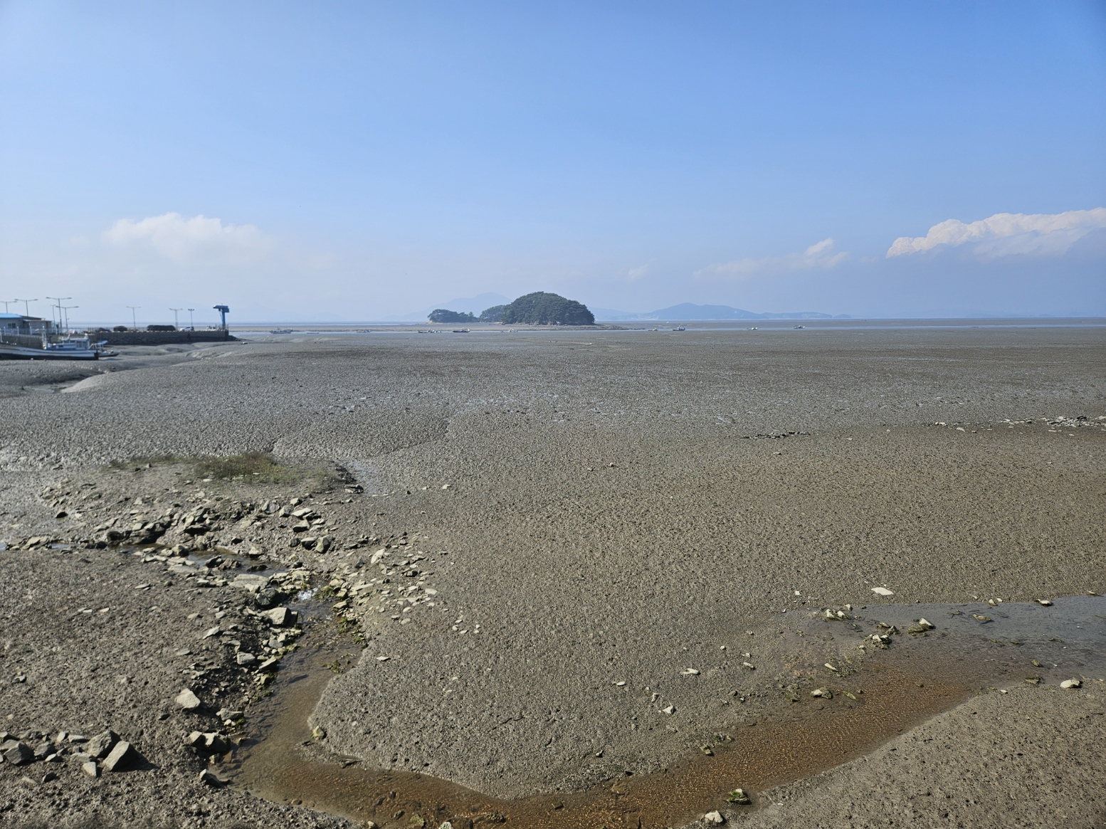 간조의 시간에 가서 여실히 들어난 갯벌의 생생한 모습