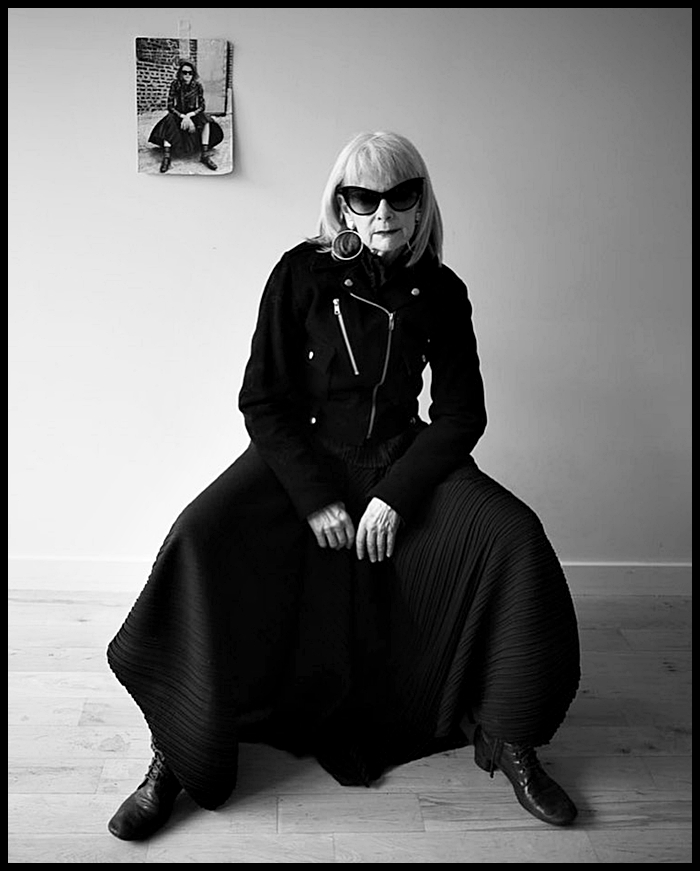 우연의 아이콘? 우연하게 패션모델이 된 66세 교수님 린 슬레이터