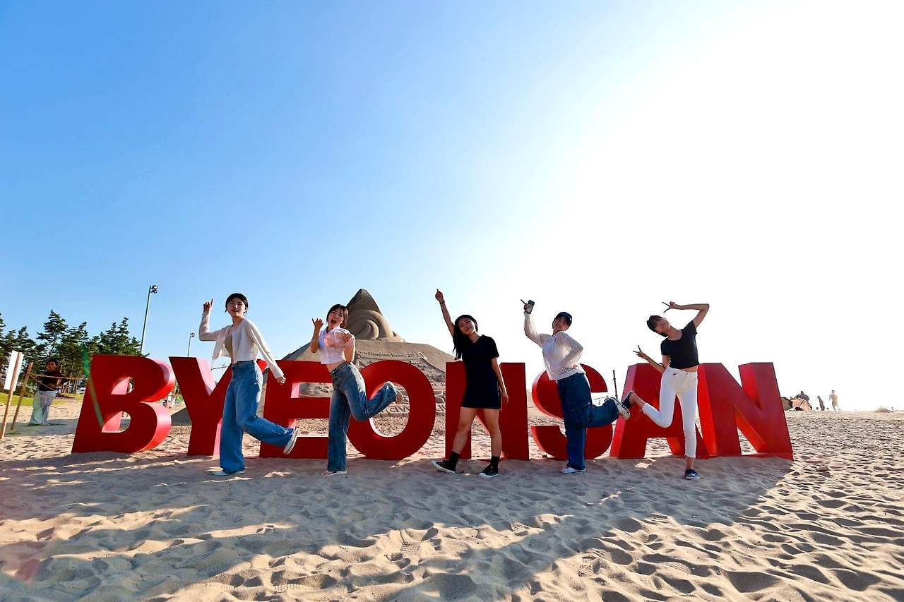 부안 변산해수욕장 오픈바·JAZZ 버스킹·비치 시네마 가이드