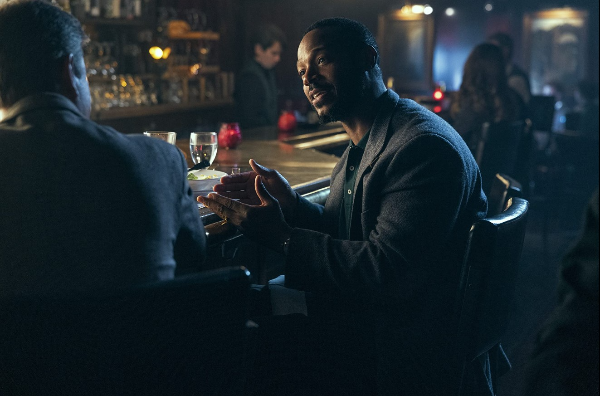 ‘조지 래블링’역의 말론 웨이언스