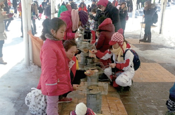 태백산 눈축제 추억의 연탄불 먹거리 체험