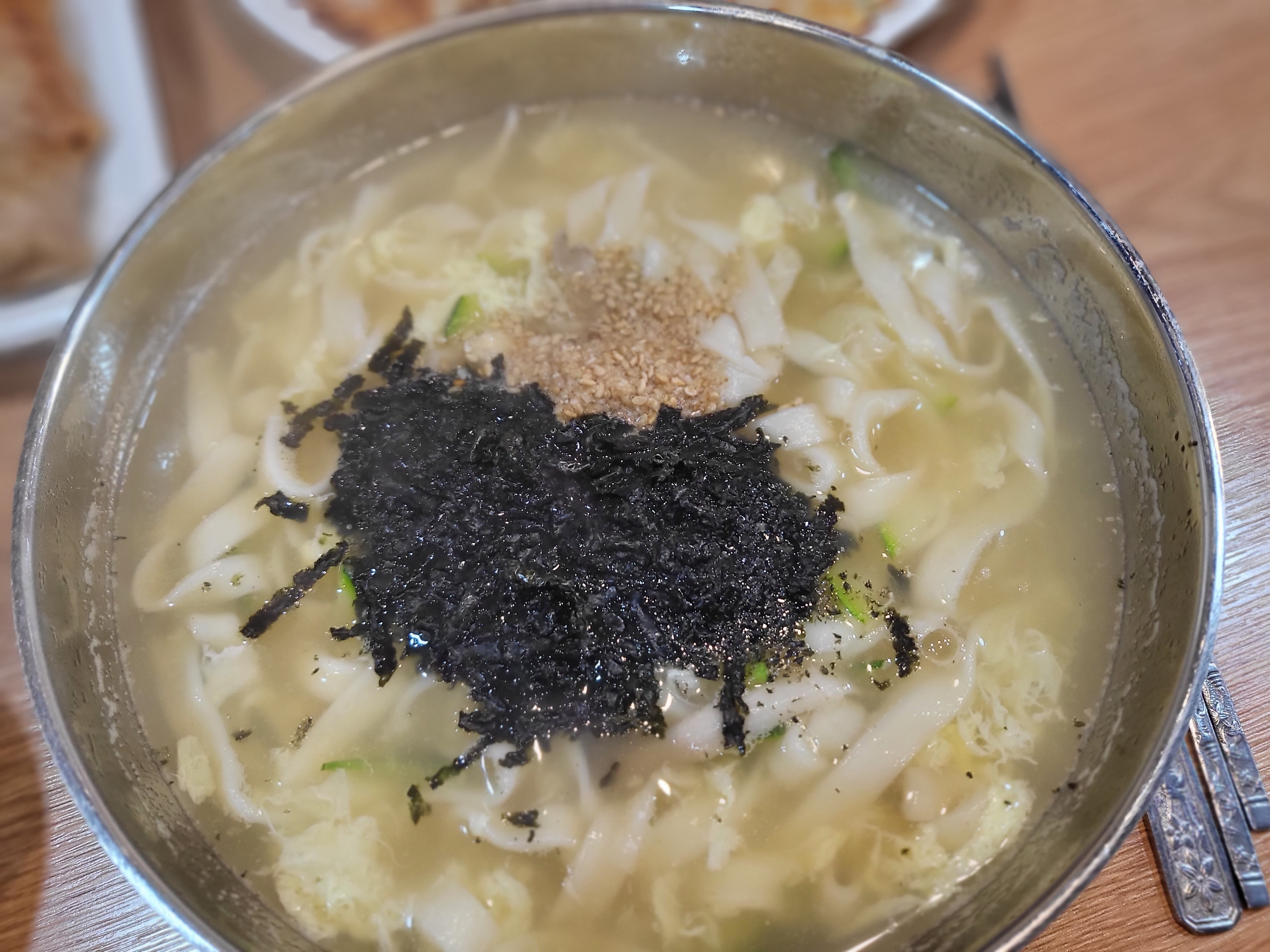 맑은 칼국수