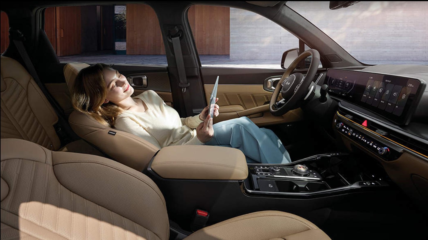 기아자동차 쏘렌토 내부 1열