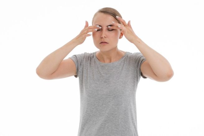 눈이 떨리는 증상