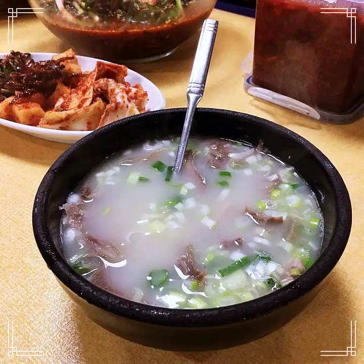  경주중앙시장 소머리곰탕 떡볶이&김밥 돔배기 김치만두 고기만두 새우만두 족발 닭발 편육 밀키트 맛집 전국 택배 주문 가볼만한 곳 추천