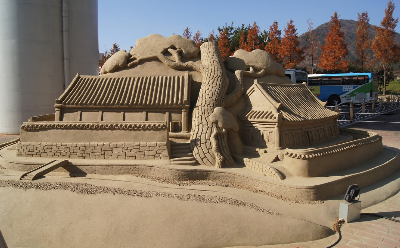 경주국가유산야행축제 2025 &ndash; 신라의 밤&amp;#44; 살아나는 천년의 이야기