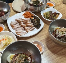 수육-막국수-찰떡궁합-실비막국수