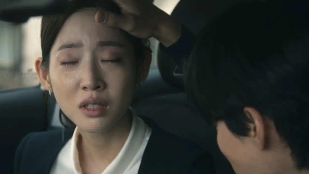 아내 아내(문주연)은 간음을 실토한다 - 영화 계시록 줄거리