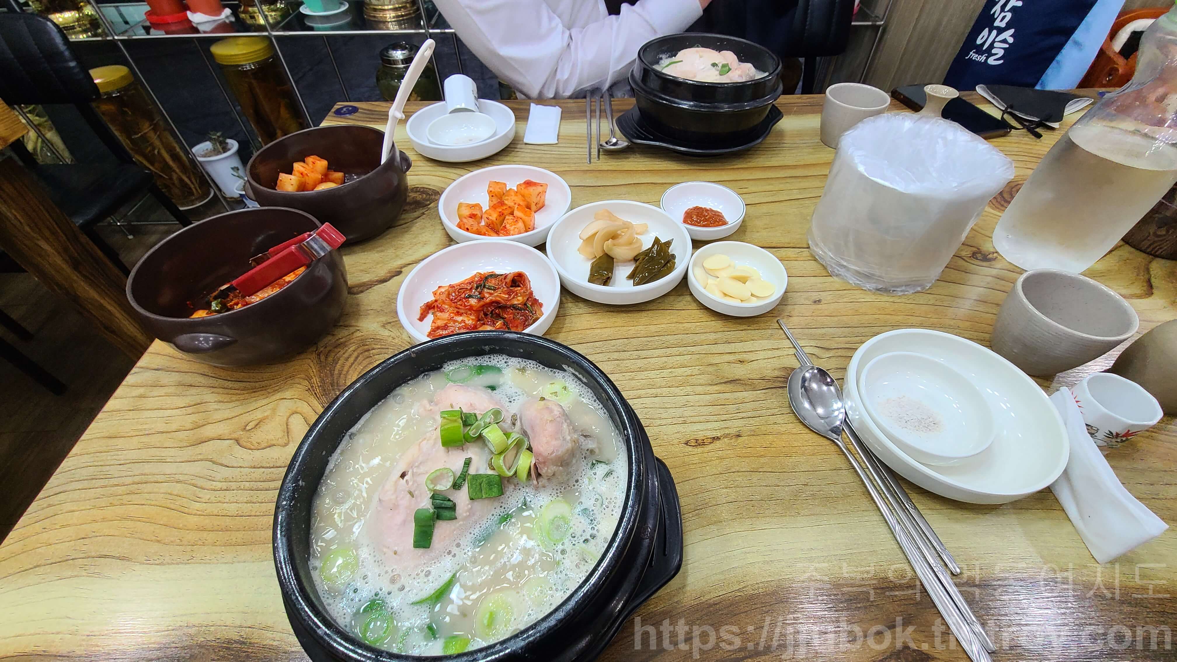 작전동-서울녹각삼계탕-삼계탕