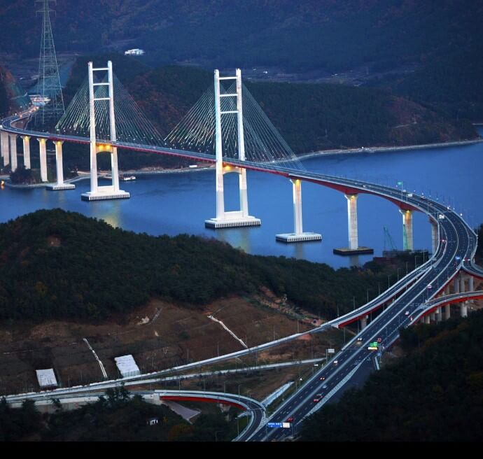 도로 및 교통 인프라 부문