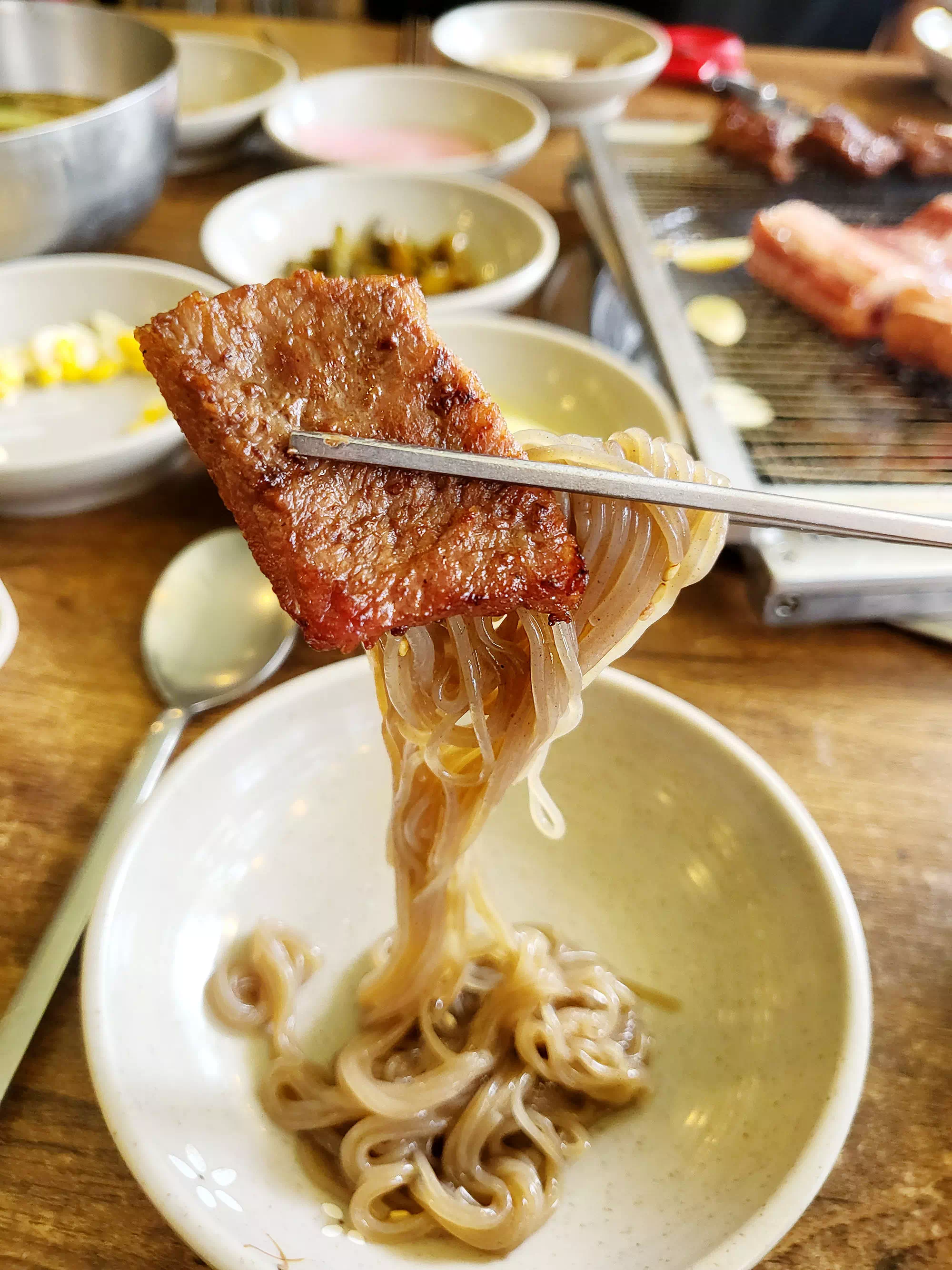 갈비와 함께 먹는 냉면