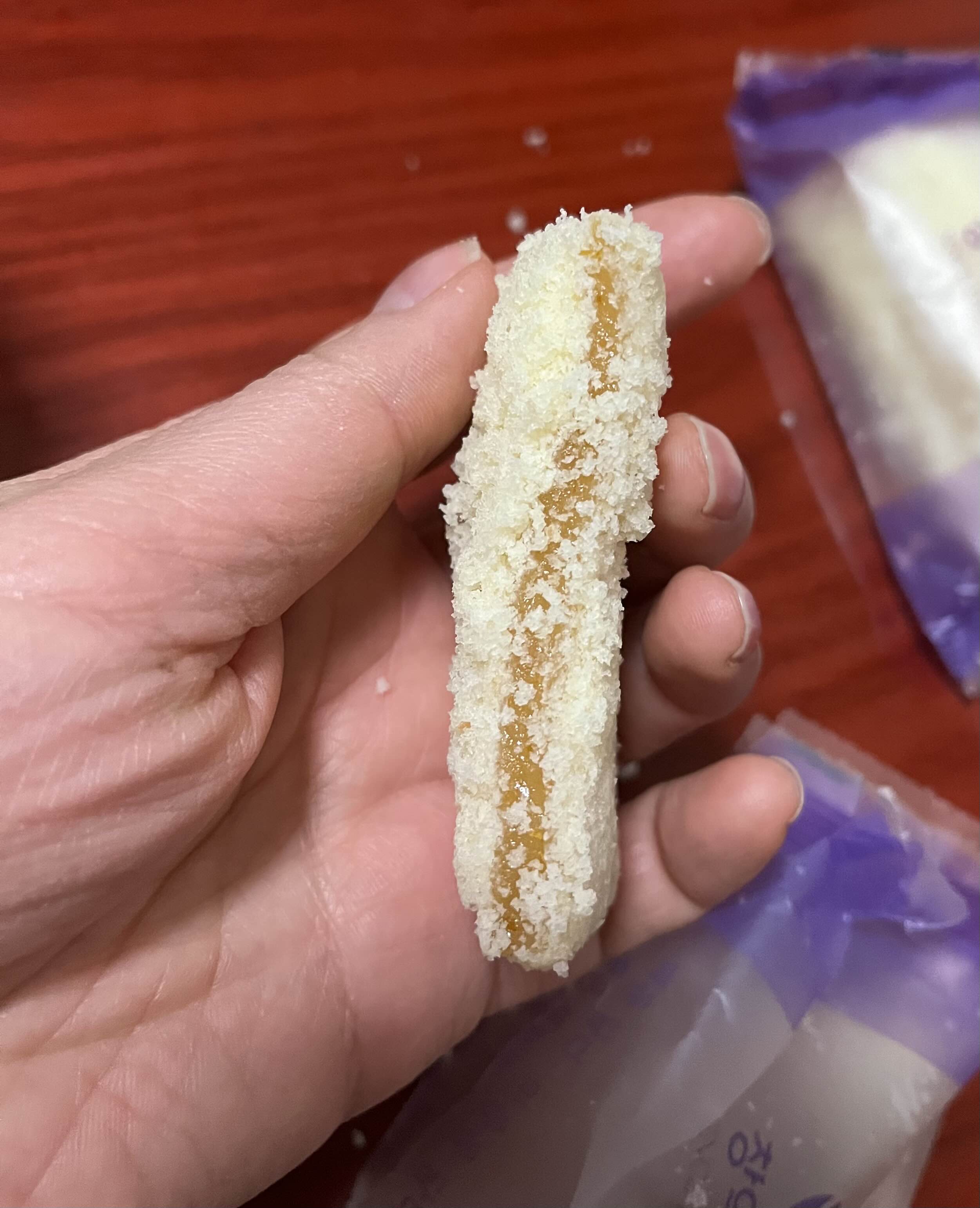 손에 쥔 떡
