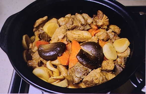 황금레시피로 완성된 돼지갈비찜