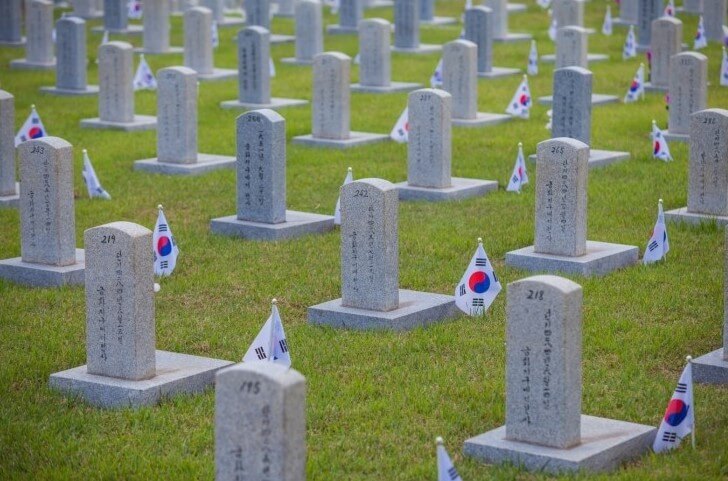 현충원 국립묘지 비석 사진입니다.