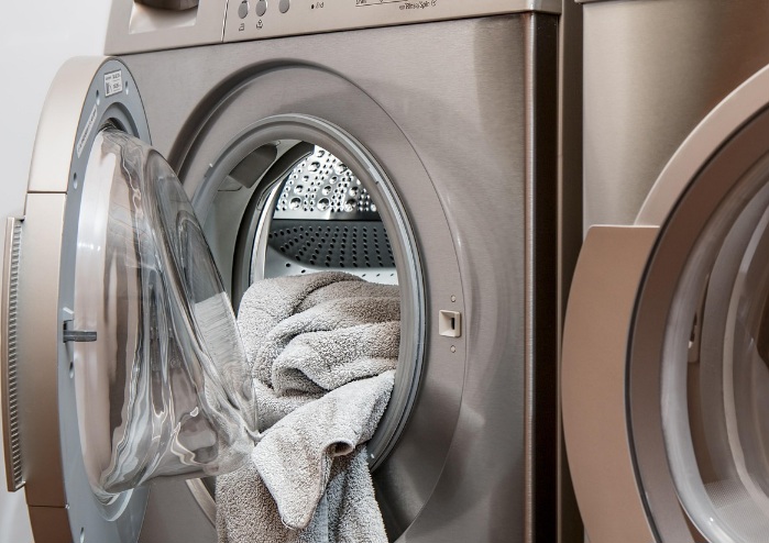 세탁기 곰팡이는 왜 반복될까? 환경균과 습기 구조의 관계