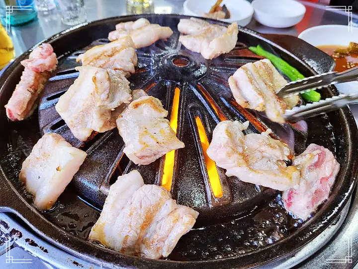 토요일은 밥이좋아 인천 간석동 숯불 생갈비 맛집 45년째 돼지 생갈비 계란말이 젓갈 볶음밥 현지인 추천 토밥 좋아 방송정보