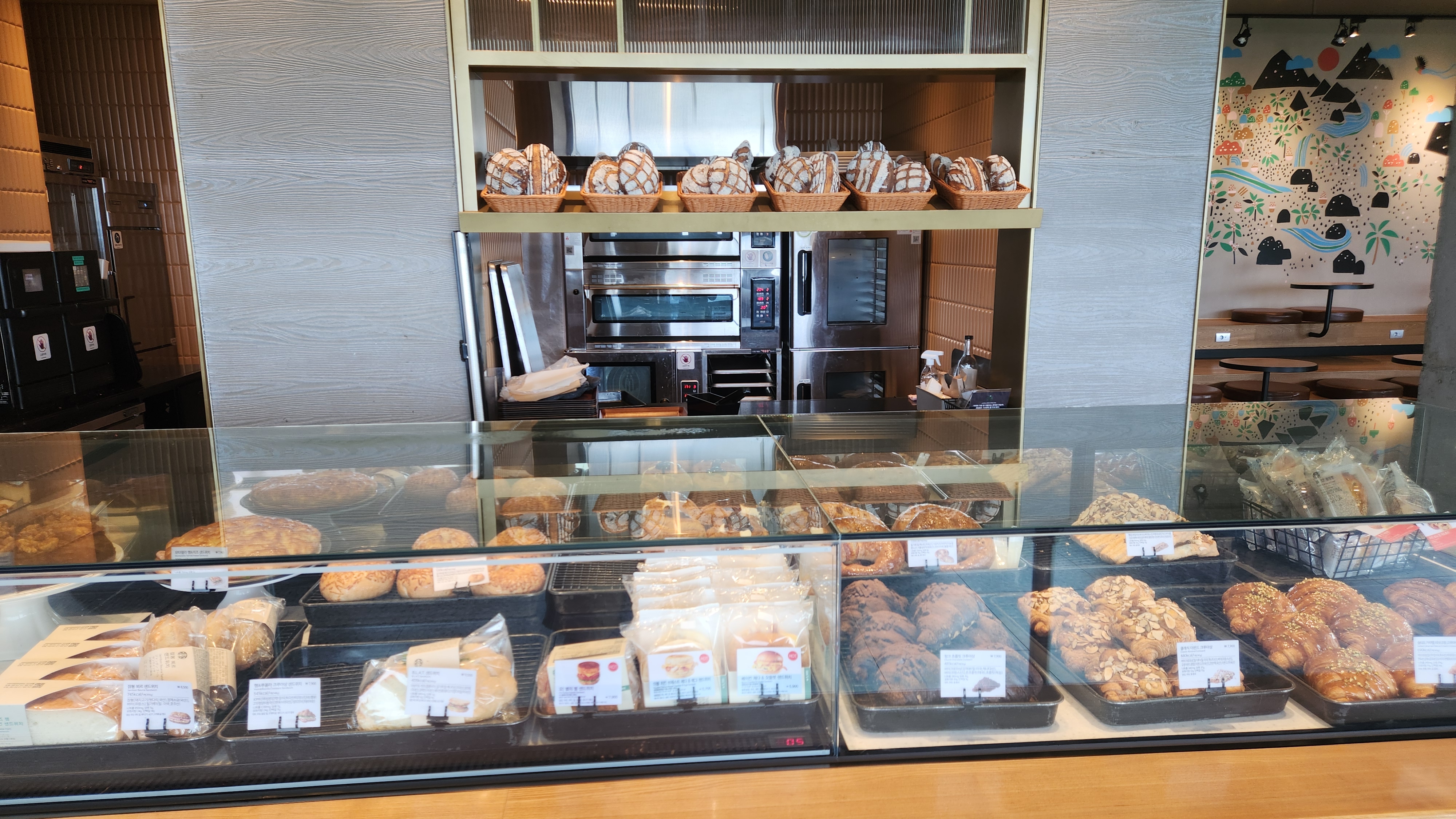 스타벅스 춘천 구봉산 1층 베이커리