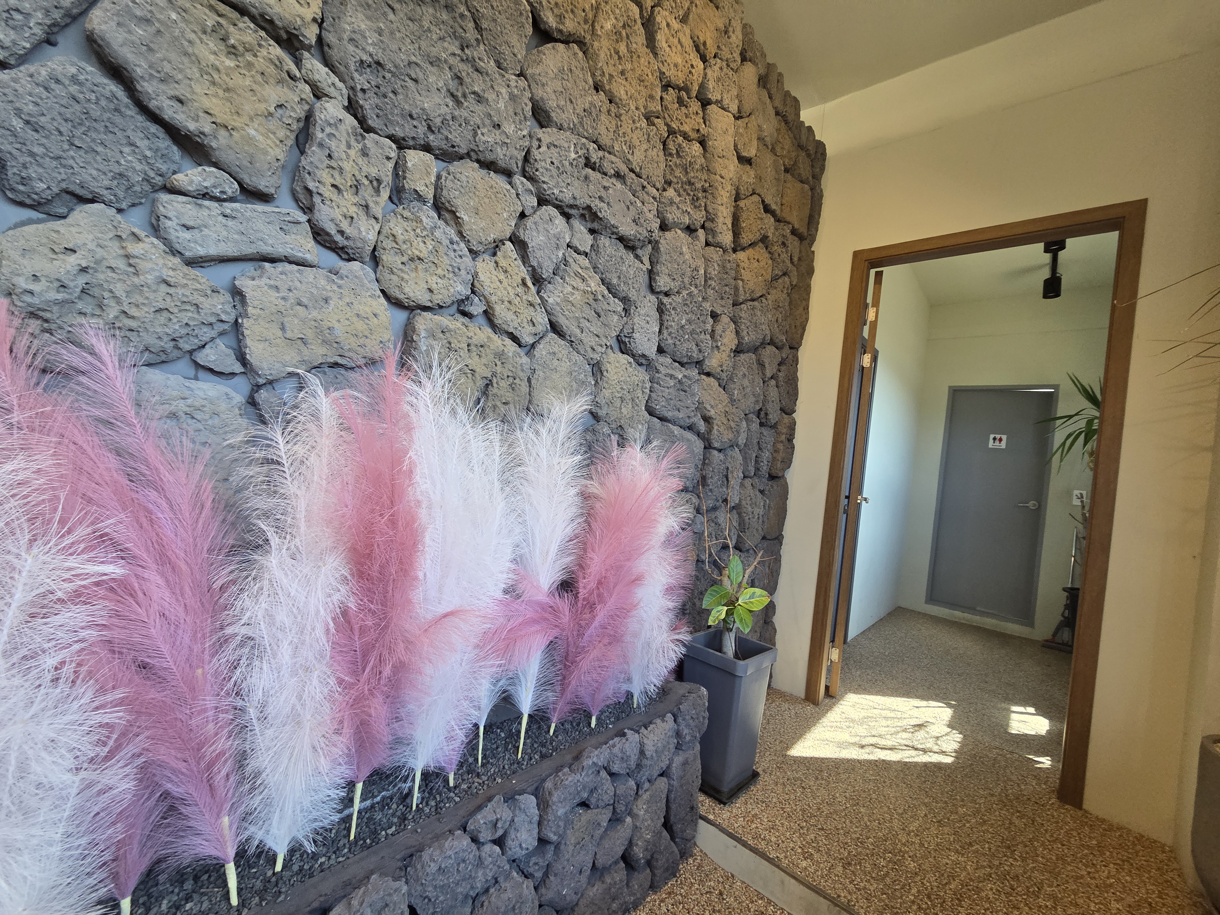 하삼동커피 백운리솜점 화장실