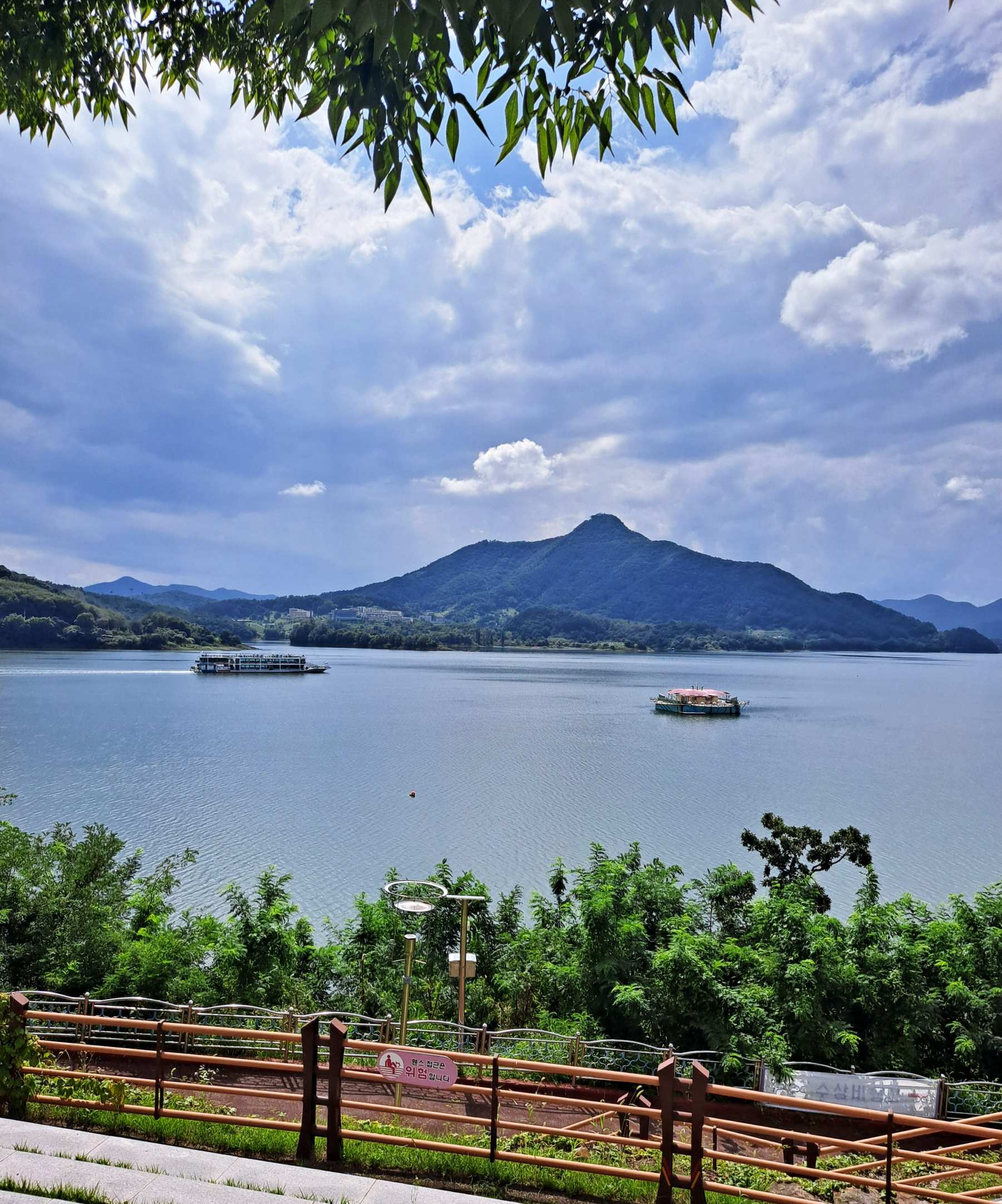 청풍호반 수경분수대&유람선