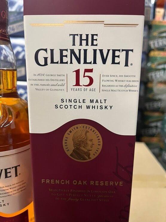 글렛리벳 15년 위스키 케이스 라벨 확대