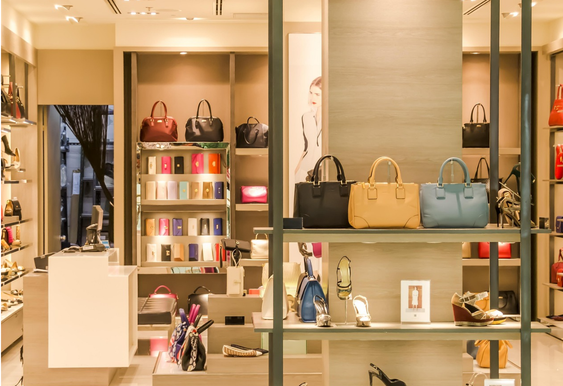 가방 매장 사진