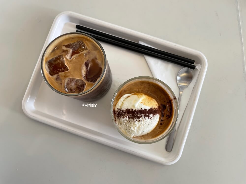 아산 곡교천 은행나무길 신상 카페 언더힐 - 주문 메뉴