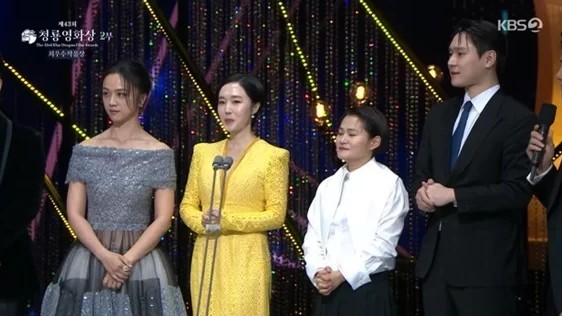 영화 &amp;#39;헤어질 결심&amp;#39; 청룡영화상에서 6관왕으로 최다 노미네이트 기록!